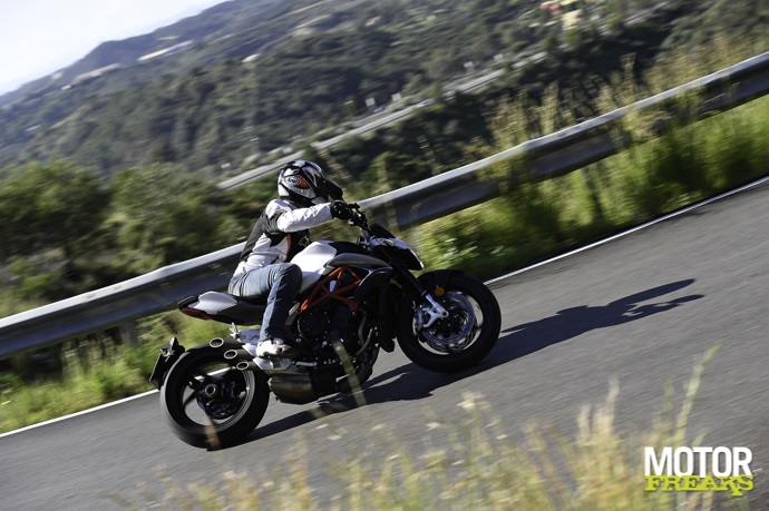 MV Agusta Brutale 800