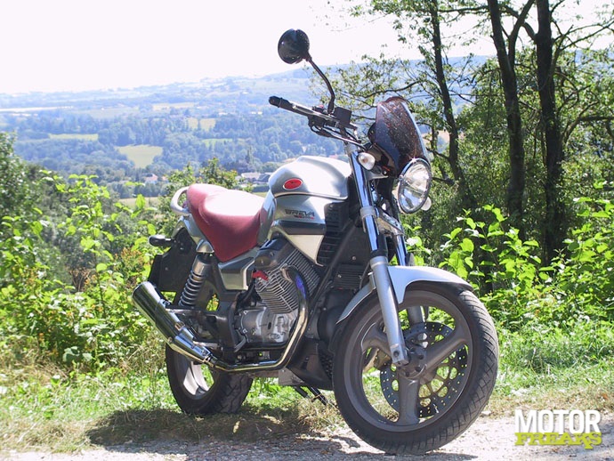 Moto Guzzi_Breva_750_2003_1-1