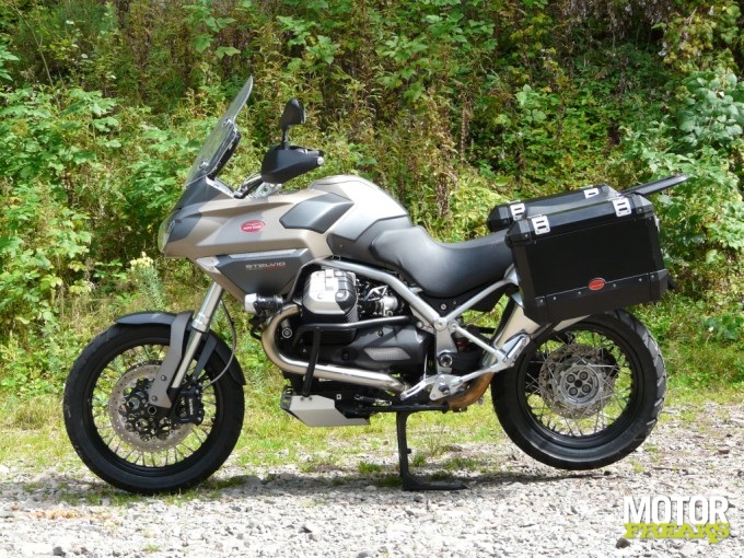 Moto Guzzie Stelvio NTX