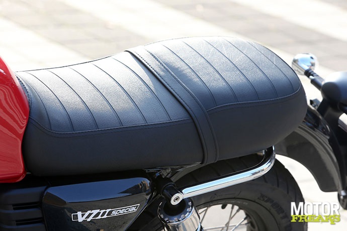 Moto Guzzi 2015 V7