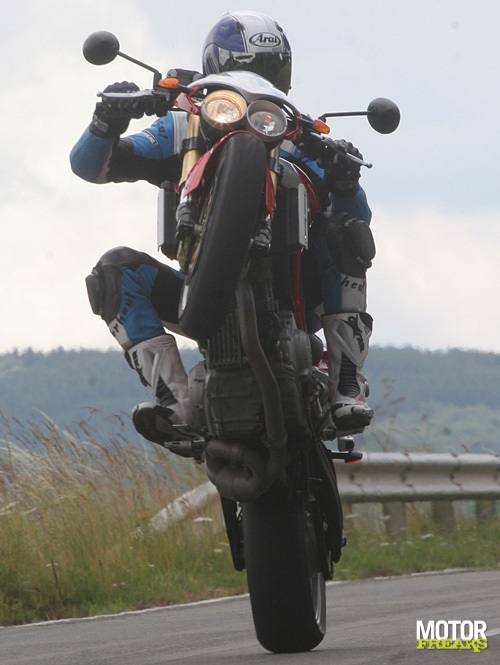 Moto_Morini_Carsaro1200_5_2.jpg
