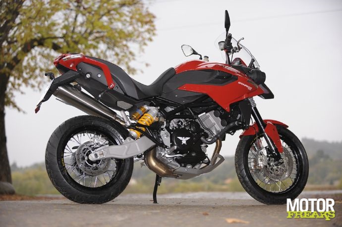Moto_Morini_Gran_Passo_04.jpg