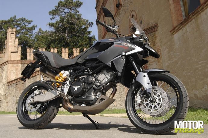 Moto_Morini_Gran_Passo_07.jpg