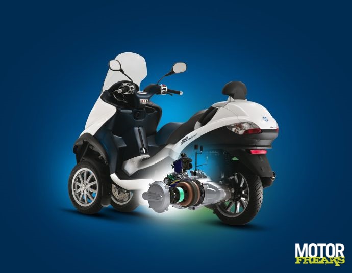 markt Noord Amerika Koning Lear Motorfreaks - Test: Piaggio MP3 Hybrid - Parallelle schakeling