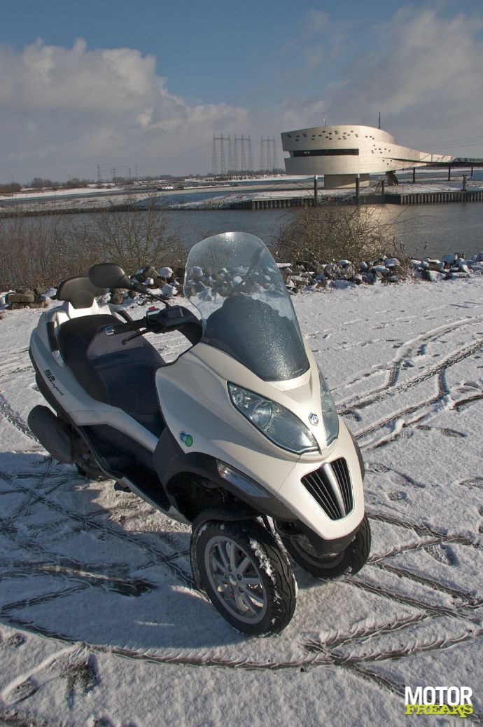 Piaggio MP3 Hybrid