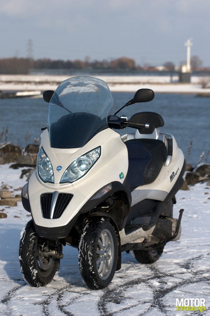 Piaggio MP3 Hybrid