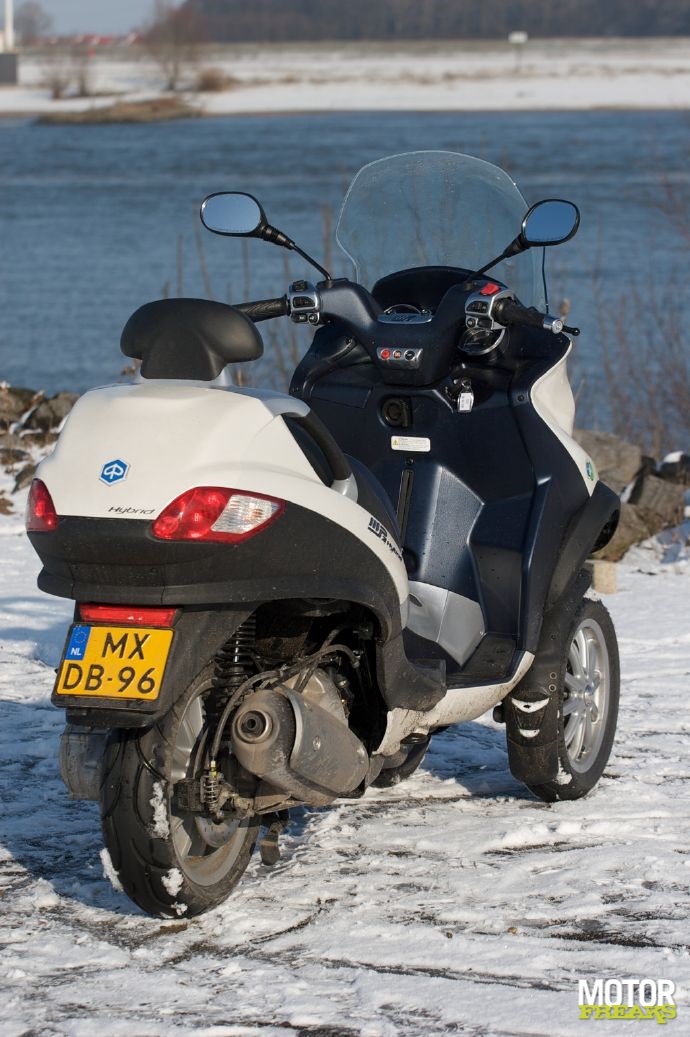 Piaggio MP3 Hybrid