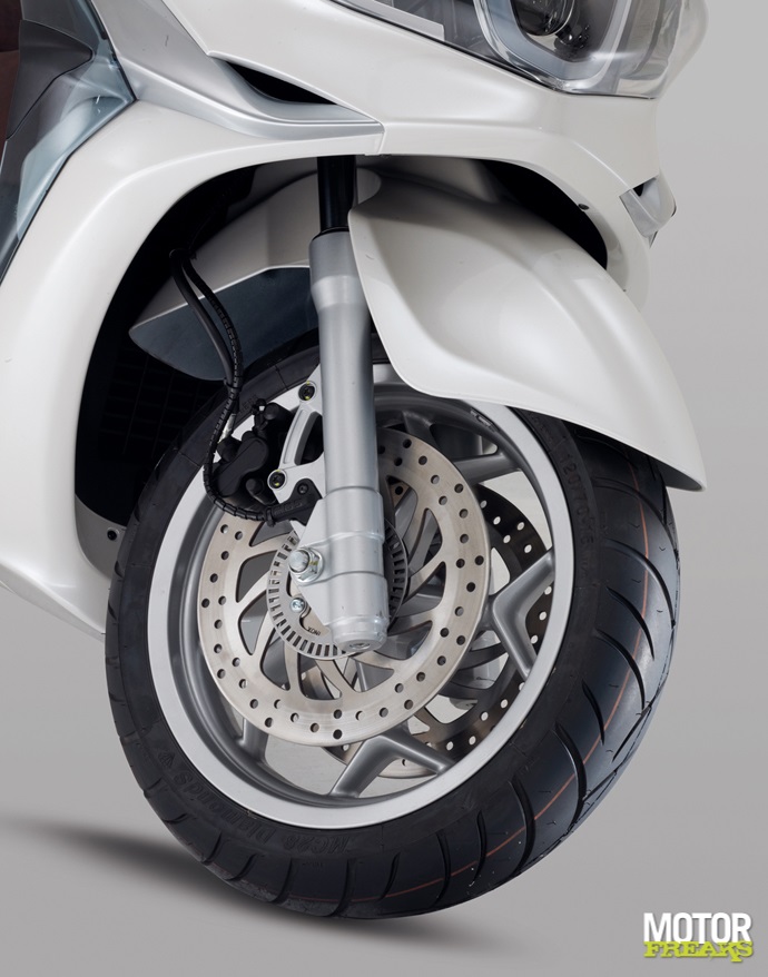 Piaggio X10