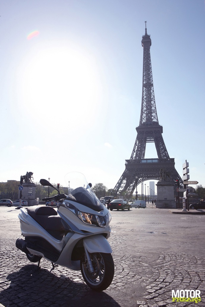 Piaggio X10