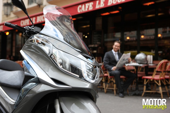 Piaggio X10