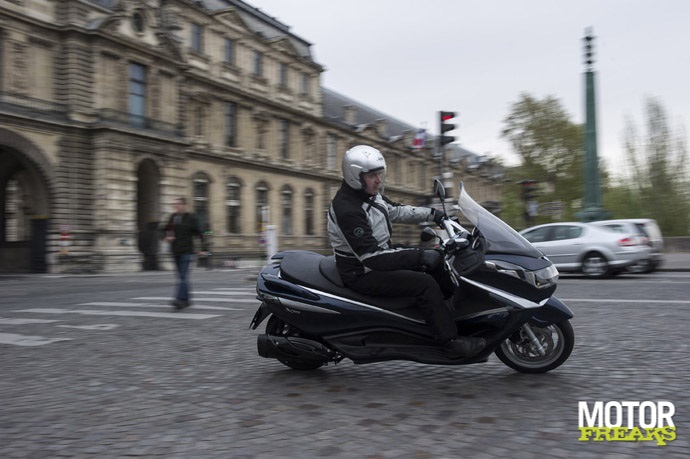 Piaggio X10