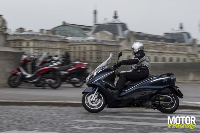 Piaggio X10