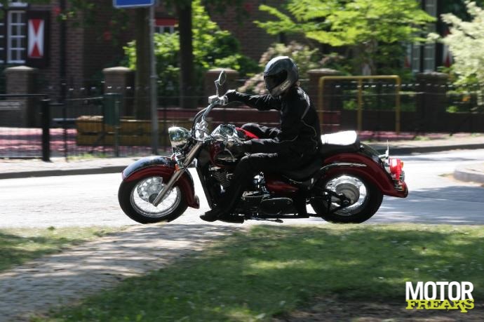 Intruderc800_35_large.jpg
