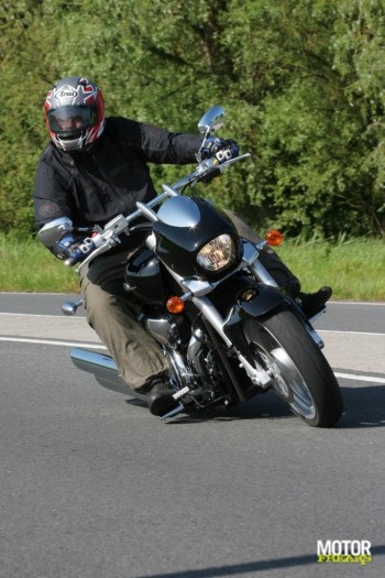 Suzuki M1500