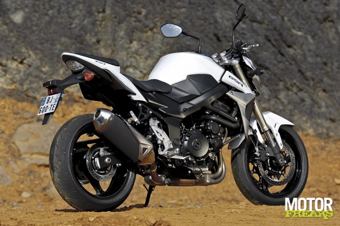 Suzuki GSR750 2011