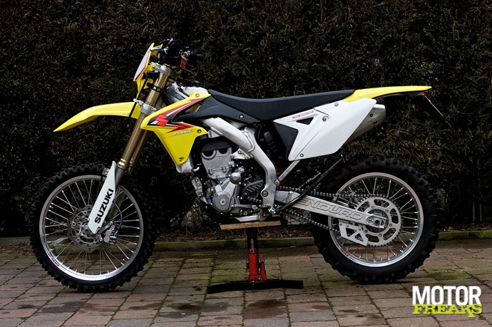 Suzuki_RMX-450Z_5410