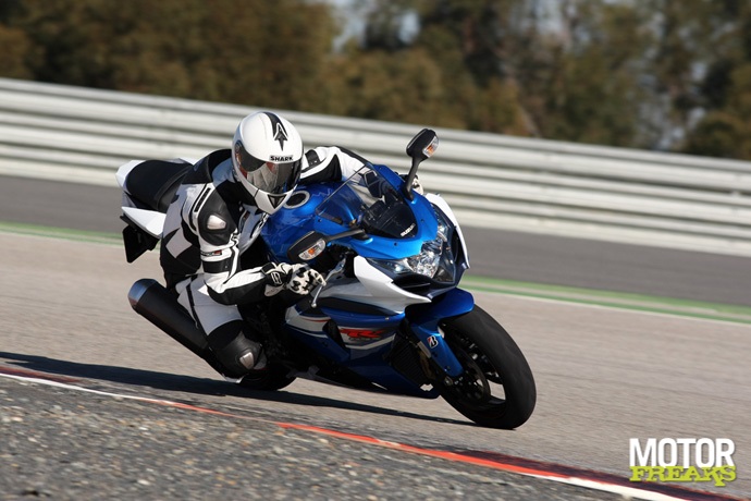 GSXR02