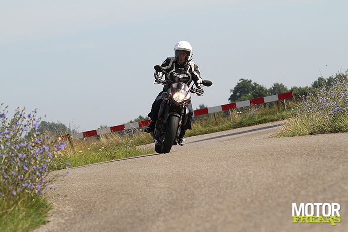 Suzuki 2014 Gladius Trophy