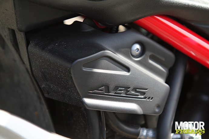 Suzuki 2014 Gladius Trophy