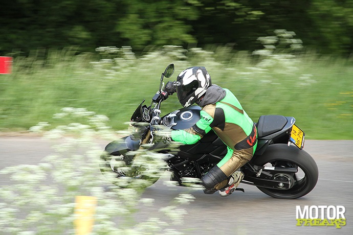 Suzuki GSR750