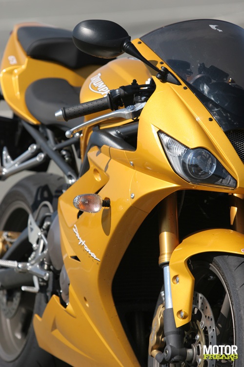 Triumph_Daytona675_IMG_0334.jpg
