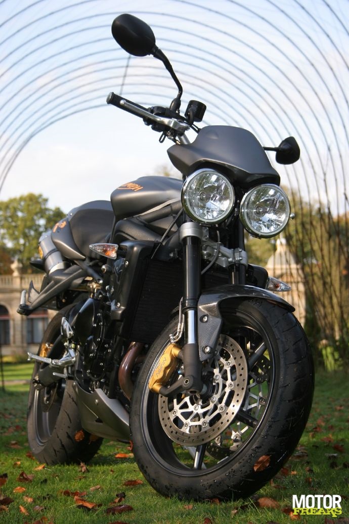 Street_Triple_R_0642.jpg