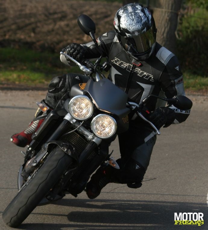 Street_Triple_R_0792.jpg