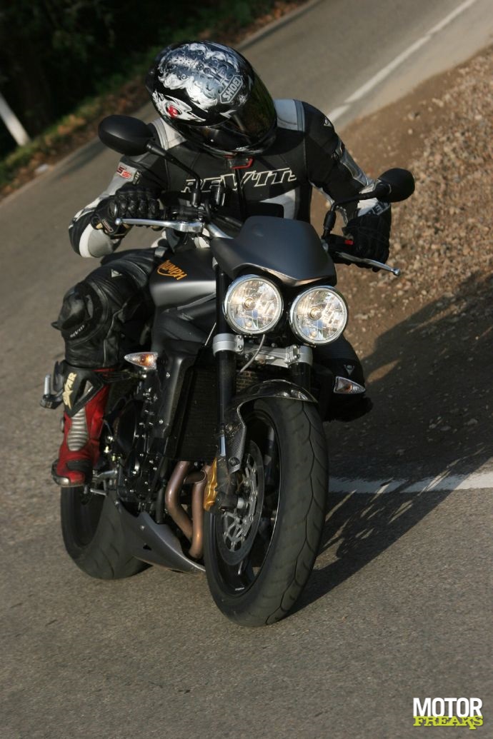 Street_Triple_R_0799.jpg