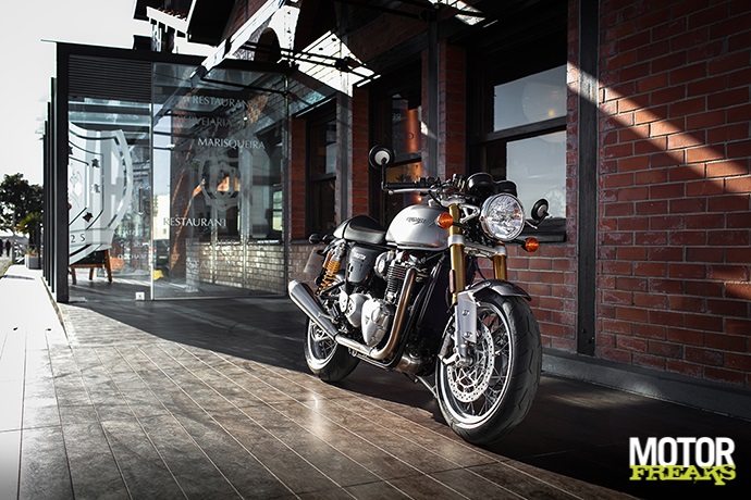 Triumph Thruxton R