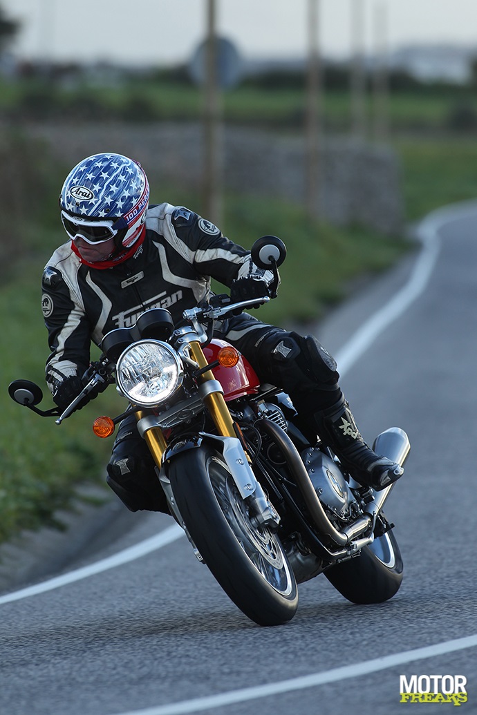 Triumph Thruxton R