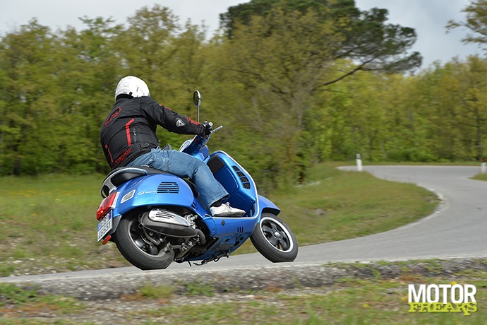 Vespa 2014 GTS300 Super