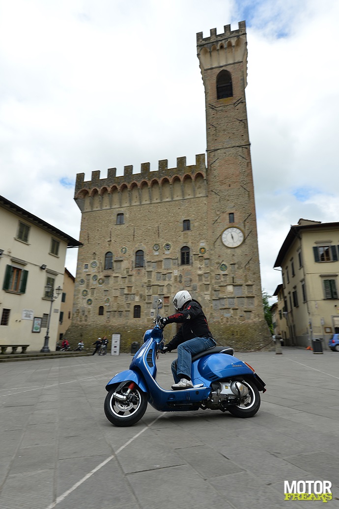 Vespa 2014 GTS300 Super