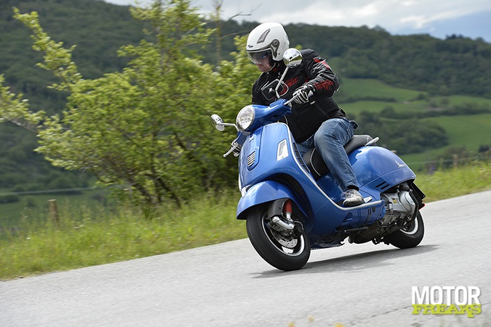 Vespa 2014 GTS300 Super