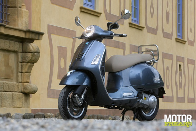 Vespa 2014 GTS300 Super