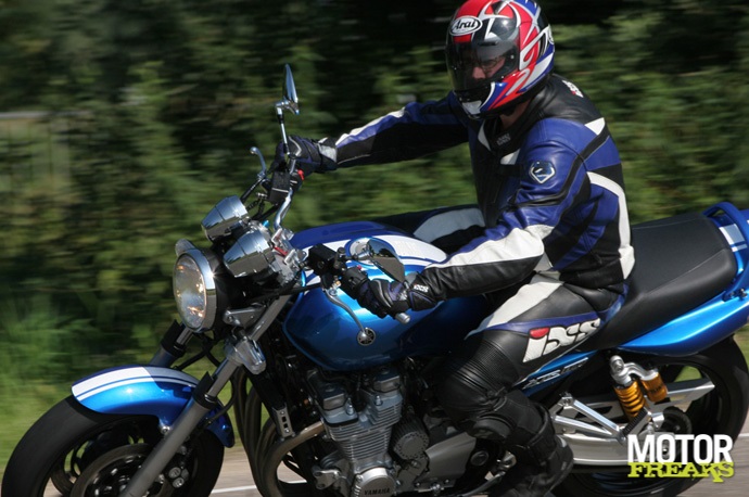 XJR1300_6_1.jpg