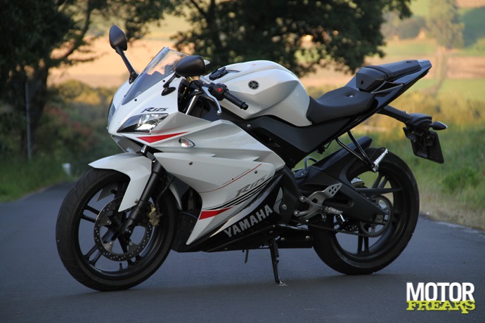 Yamaha YZF-R125_5571