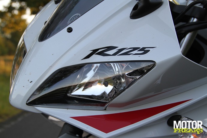 Yamaha YZF-R125_5583