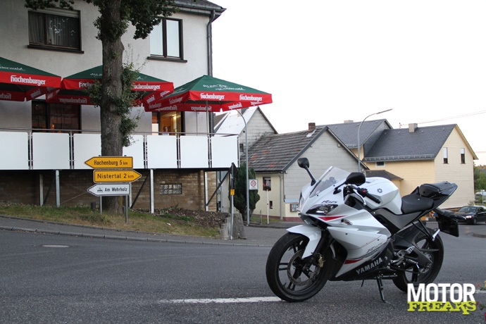 Yamaha YZF-R125 2012