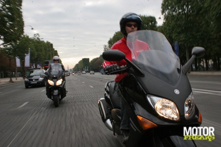 Paris_by_motorscooter_IMG_0698.jpg