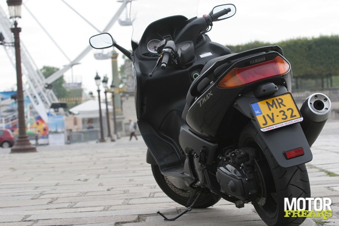 Paris_by_motorscooter_IMG_0898.jpg