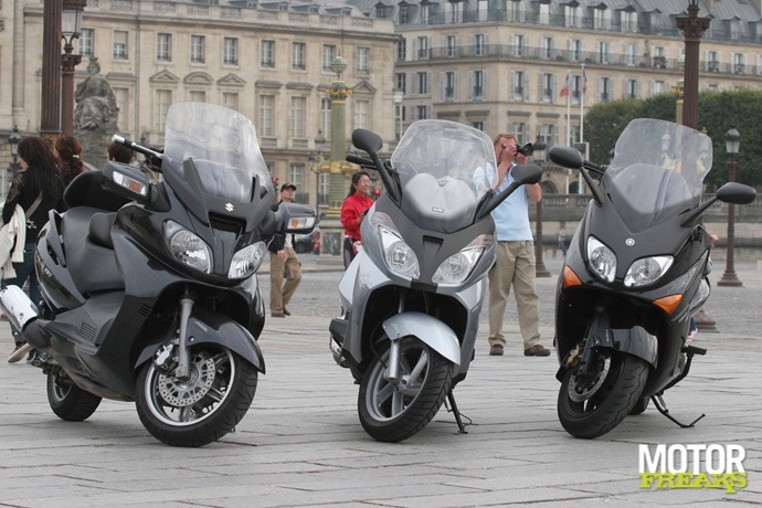 Paris_by_motorscooter_IMG_0914.jpg