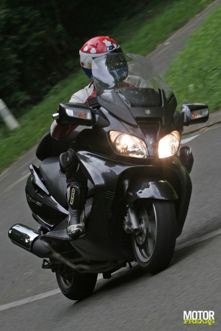 Paris_by_motorscooter_IMG_0994.jpg