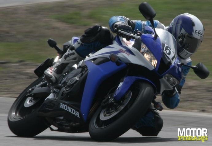 zx6r-cbr600rr_3_3_l.jpg