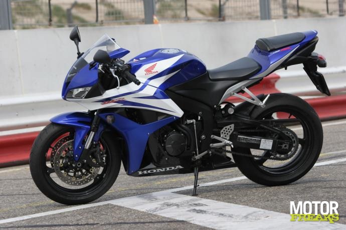 zx6r-cbr600rr_5_3_l.jpg