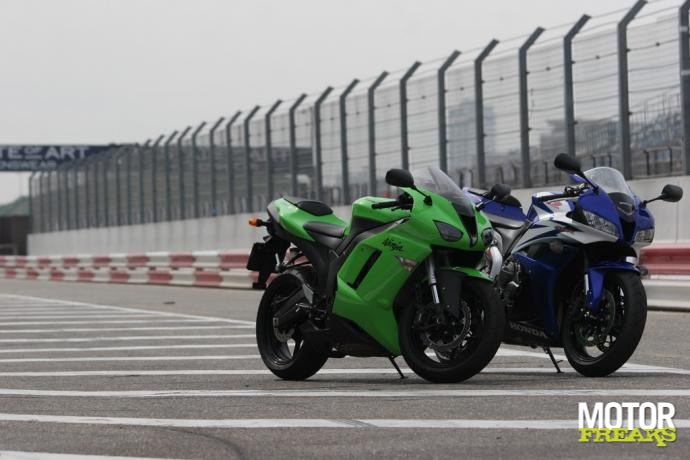 zx6r-cbr600rr_6_1_l.jpg