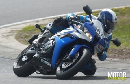 zx6r-cbr600rr_6_2_l.jpg