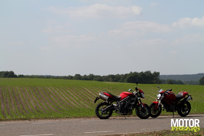 Monster 796 vs. Street Triple R