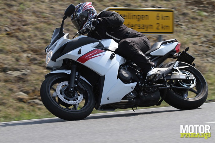 Yamaha_XJ6F