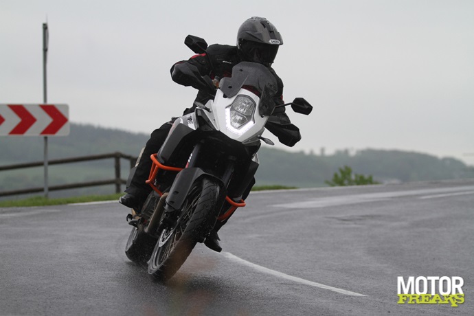 KTM Adventure R