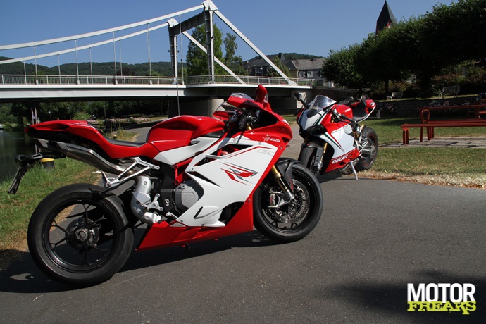 MV Agusta F4RR vs. Ducati 1199 Panigale Tricolore